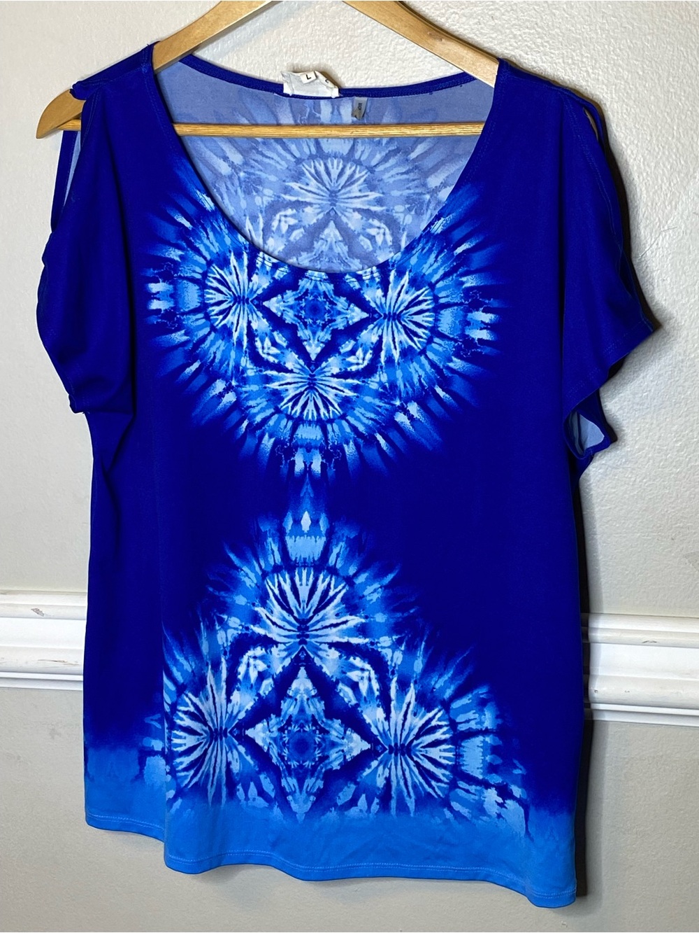 Women’s Blue Tie-Dye Cold-Shoulder Tee